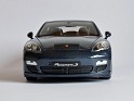 1:18 Welly Platinum Porsche Panamera S 2009 Azul metálico. Subida por Ricardo
